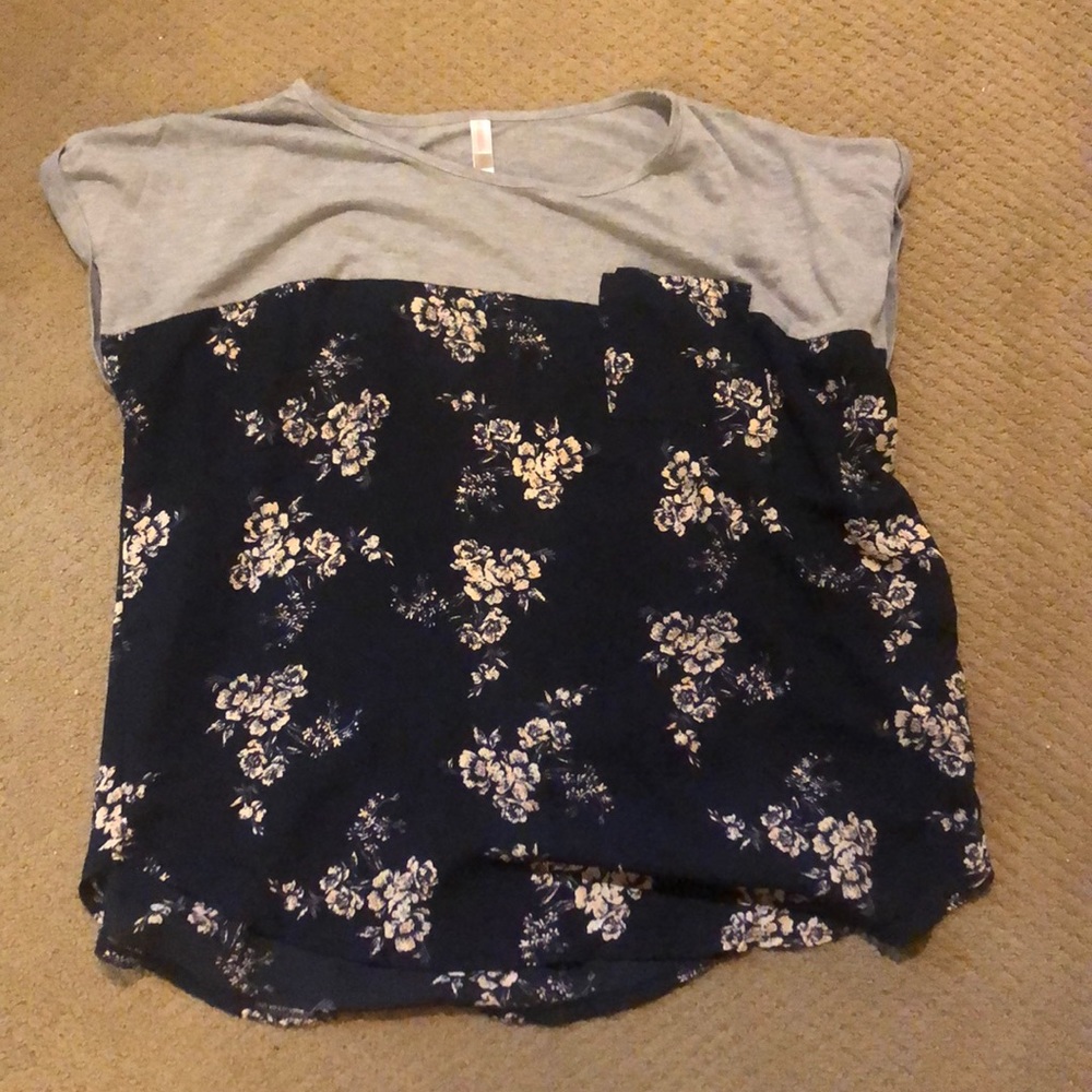 Floral tee